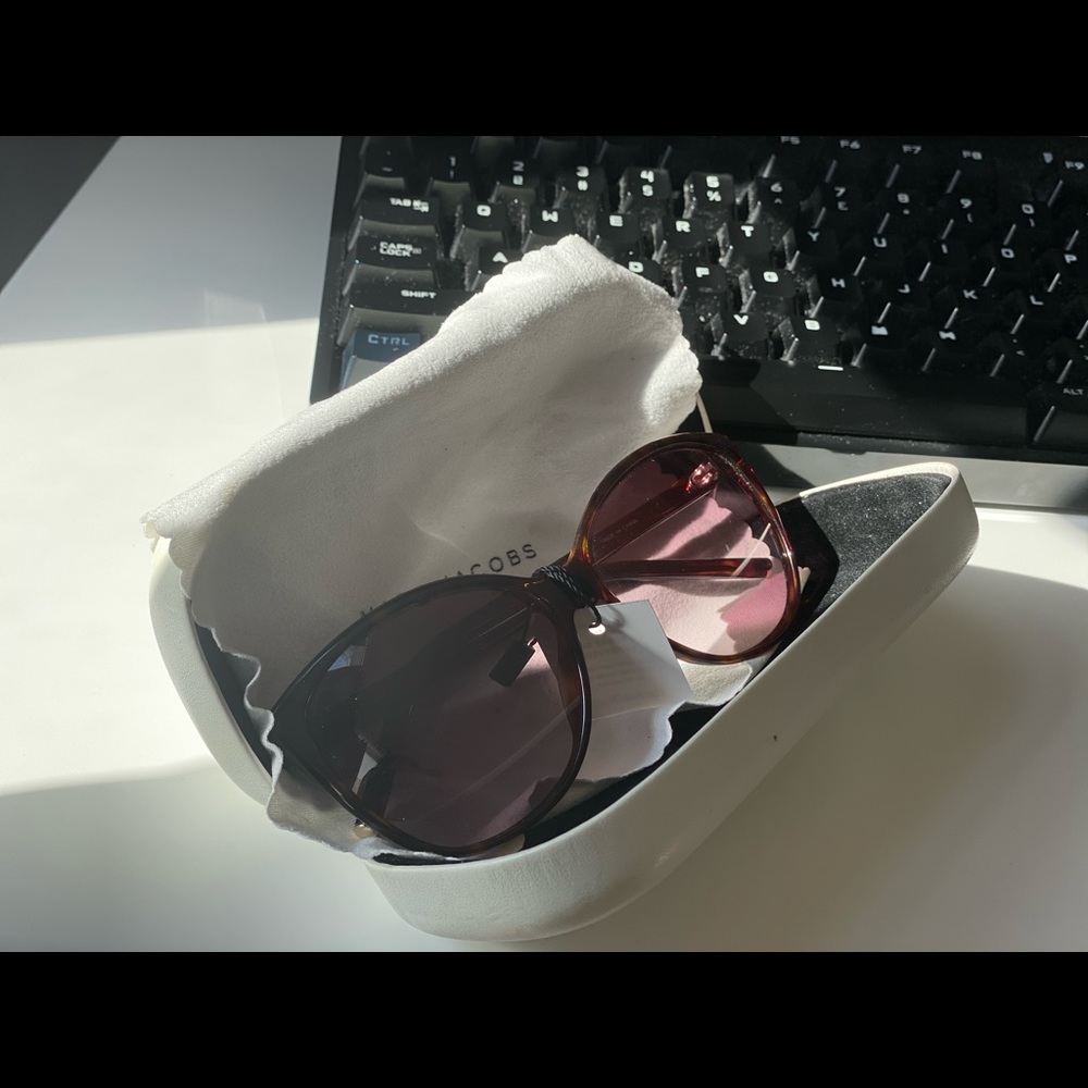 Marc Jacobs cat-eye gradient sunglasses